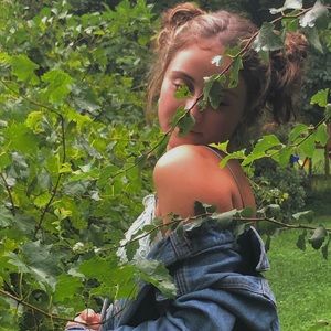 Meet your Posher, Bella